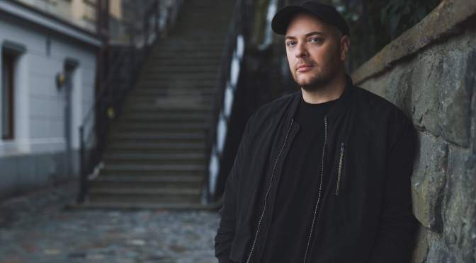 Fredagsintervju Edward Summanen